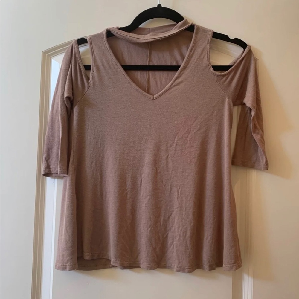 Shoulder cut out long sleeve